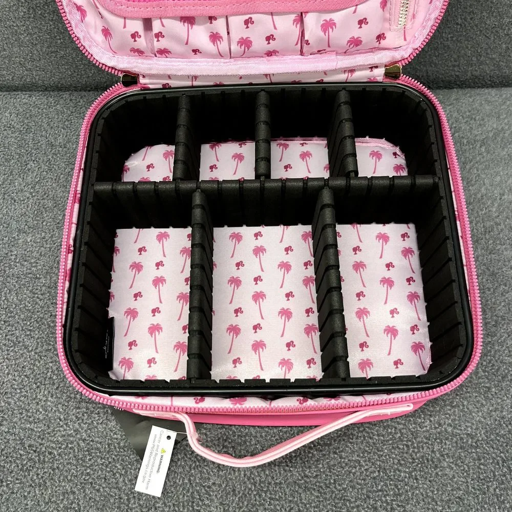 Impression Vanity Barbie Pink Cosmetic Bag with Removable‎ dividers New
